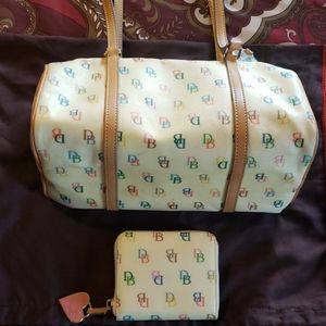 Dooney & bourke set